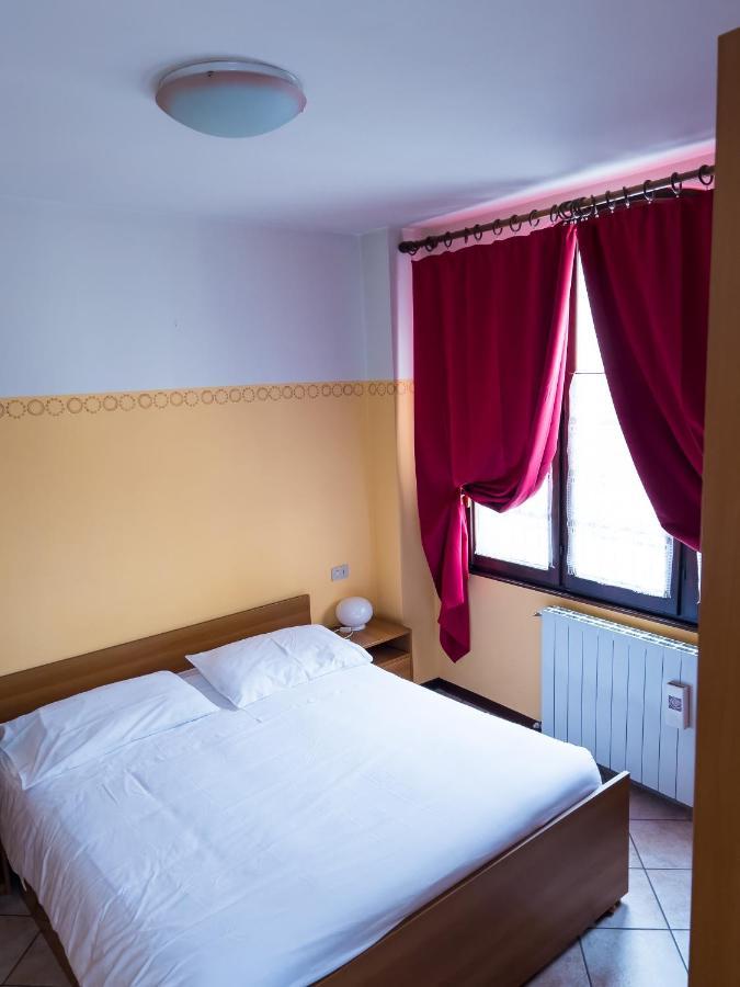 El Rocol Aparthotel เวซซาโดโญ ภายนอก รูปภาพ